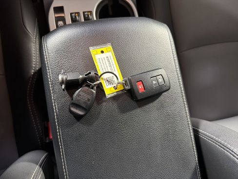 Used 2020 Toyota 4Runner SR5 Premium w/ Moonroof Package image 35