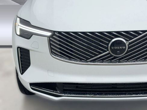 New 2026 Volvo XC90 T8 Ultra w/ Protection Package Premier AWD/4WD image 28