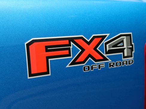 Used 2020 Ford Ranger XLT w/ Equipment Group 301A Mid AWD/4WD image 9