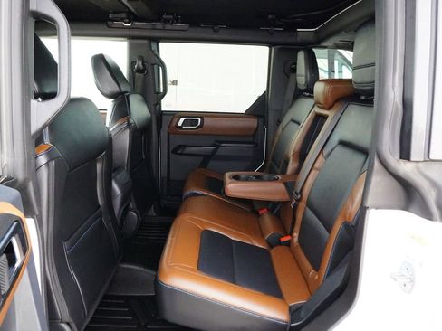 Used 2024 Ford Bronco Outer Banks AWD/4WD image 28
