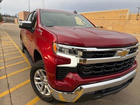 Certified 2023 Chevrolet Silverado 1500 LT image 2