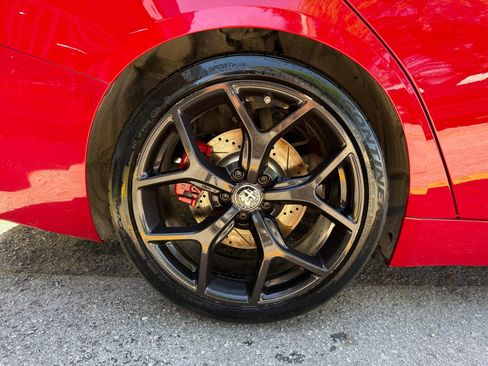 Used 2019 Alfa Romeo Giulia w/ Quick Order Package 22K Sport RWD image 18