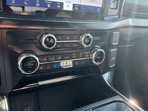 Used 2022 Ford F150 Lariat w/ Equipment Group 502A High AWD/4WD image 21