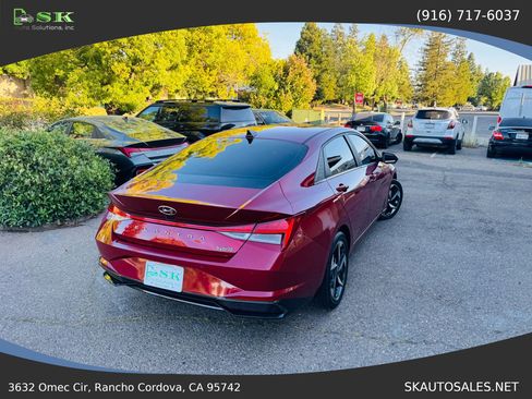 Used 2023 Hyundai Elantra Limited FWD image 9