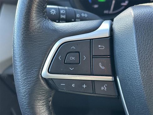 Used 2024 Toyota Sienna XLE image 23