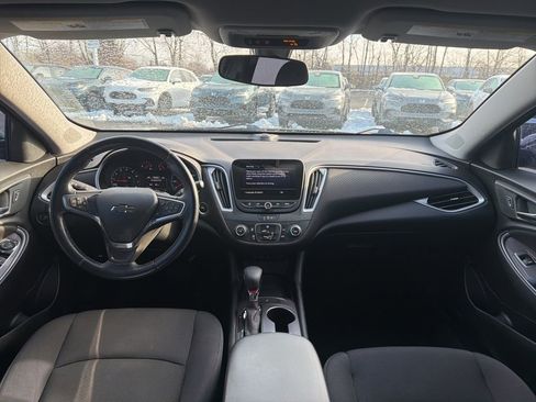 Used 2022 Chevrolet Malibu RS w/ LPO, Convenience Package 1 image 11