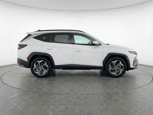 Used 2025 Hyundai Tucson SEL AWD/4WD image 11