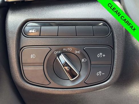 Used 2019 INFINITI QX50 Luxe w/ Navigation Package AWD/4WD image 12