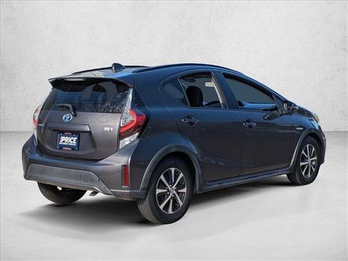 Used 2018 Toyota Prius C Two image 5