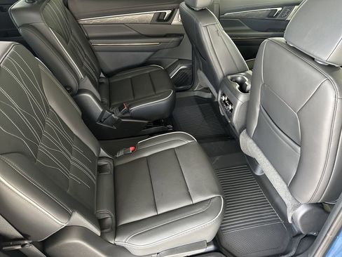 New 2026 Buick Enclave Avenir image 38