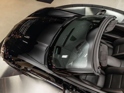 Used 2016 Chevrolet Corvette Z06 w/ 3LZ Preferred Equipment Group image 37