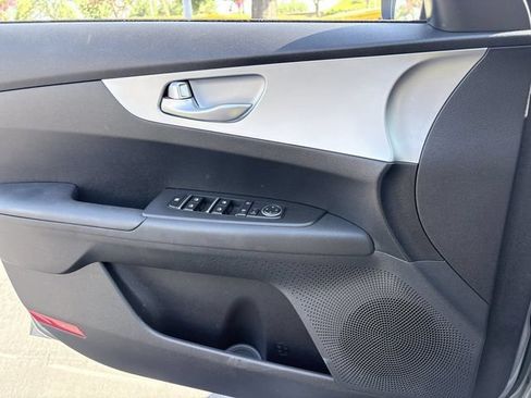 Certified 2023 Kia Forte LXS w/ LXS Technology Package FWD image 11