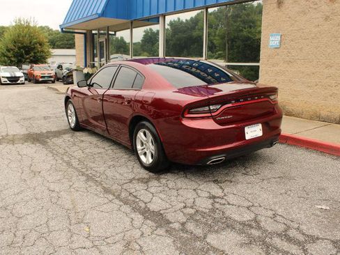 Used 2020 Dodge Charger SXT w/ Leather Interior Group RWD image 4