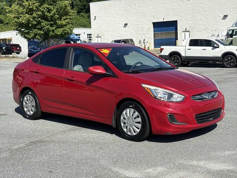 Used 2016 Hyundai Accent SE w/ Option Group 02 FWD image 4