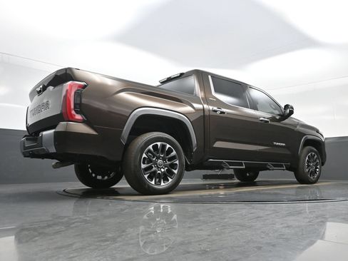Used 2023 Toyota Tundra Limited AWD/4WD image 32