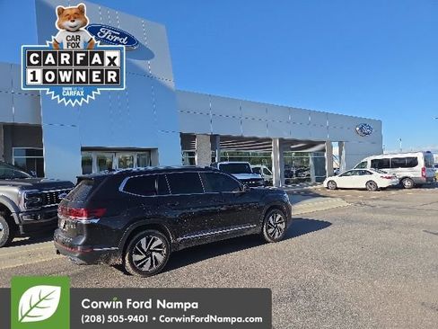 Used 2024 Volkswagen Atlas SEL AWD/4WD image 5