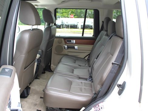 Used 2015 Land Rover LR4 HSE LUX image 21