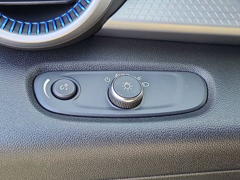 Used 2024 Chevrolet Trax LS w/ LS Convenience Package image 22