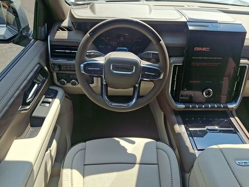 New 2026 GMC Yukon Denali w/ Advanced Technology Package AWD/4WD image 7