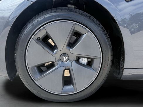 Used 2023 Tesla Model 3 Standard Range RWD image 17