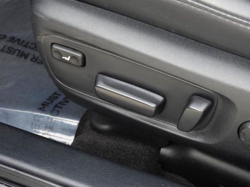 Used 2015 Toyota Avalon Limited image 47