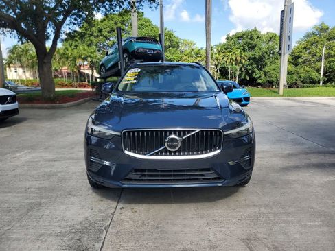 Certified 2023 Volvo XC60 B5 Core w/ Climate Package FWD image 2