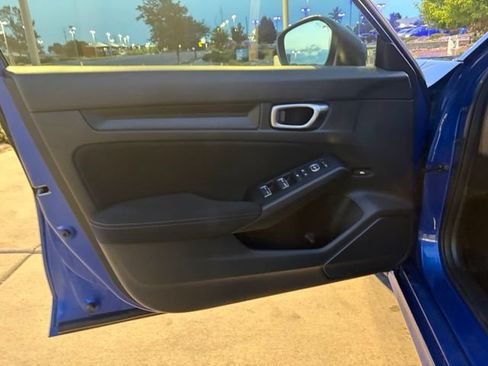 Used 2024 Honda Civic Sport image 14