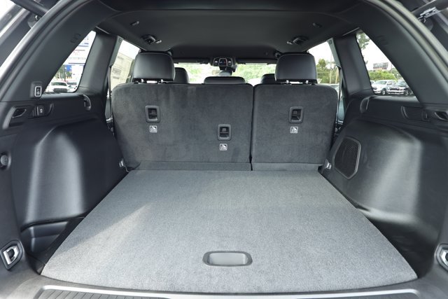 New 2027 Jeep Grand Cherokee Limited RWD image 10