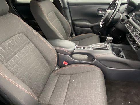 Used 2025 Honda HR-V Sport image 10