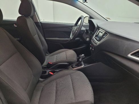 Used 2021 Hyundai Accent SE FWD image 21
