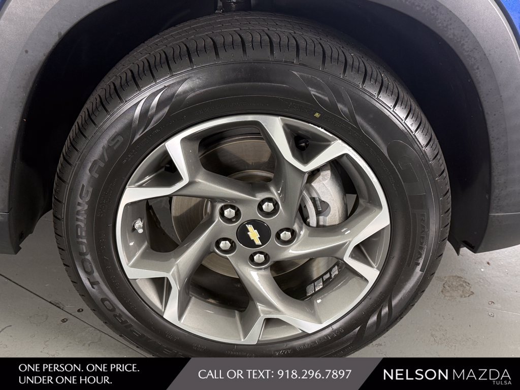 Used 2024 Chevrolet Trax LT w/ LT Convenience Package FWD image 14