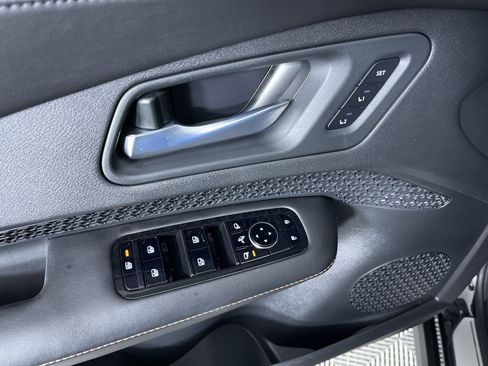 Certified 2024 Nissan Ariya AWD image 13