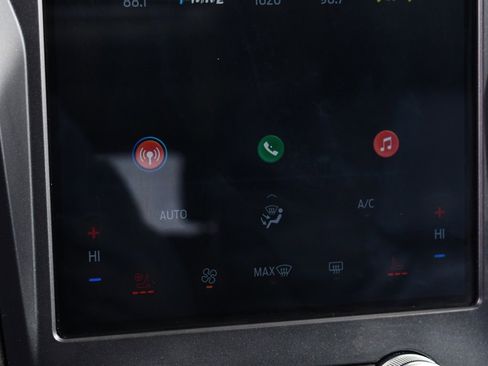 Used 2022 Ford Edge Titanium w/ Class II Trailer Tow Package image 29