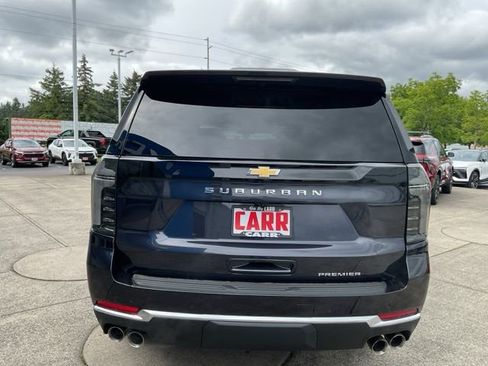 New 2025 Chevrolet Suburban Premier image 7