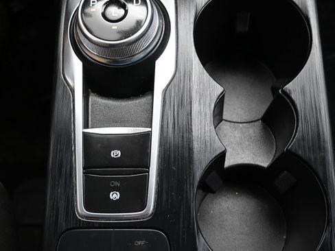 Used 2022 Ford Escape S image 19