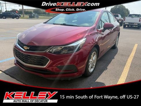 Used 2017 Chevrolet Cruze LT w/ Sun And Sound Package FWD image 1