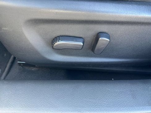 Used 2025 Nissan Altima 2.5 SV FWD image 21