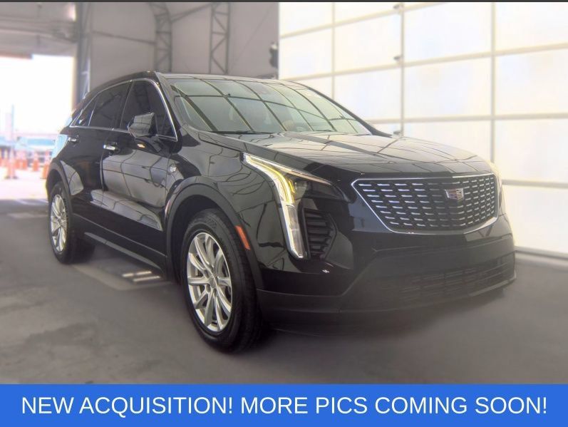 Used 2023 Cadillac XT4 Luxury FWD image 1