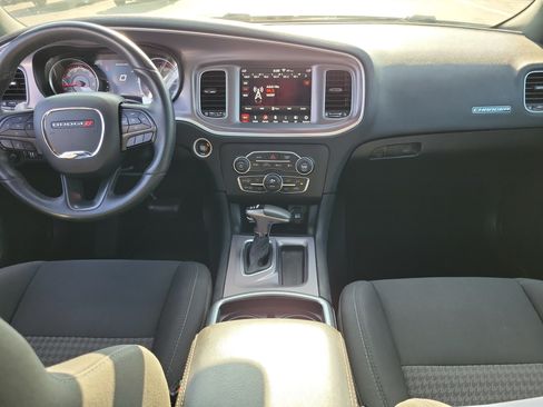 Used 2019 Dodge Charger GT RWD image 9