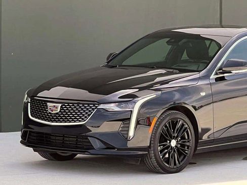 Used 2020 Cadillac CT4 Premium Luxury AWD/4WD image 32