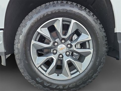 New 2026 Chevrolet Silverado 1500 LT w/ Protection Package image 15