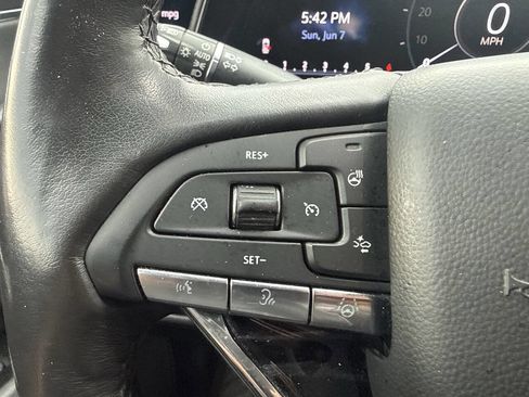 Used 2023 Cadillac Escalade ESV Sport AWD/4WD image 25