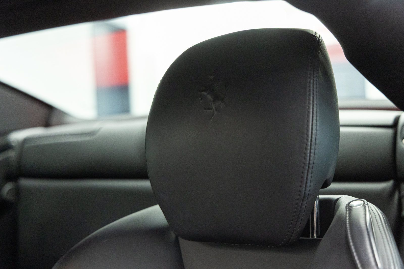 Used 2011 Ferrari California RWD image 29
