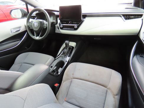 Used 2024 Toyota Corolla SE image 12
