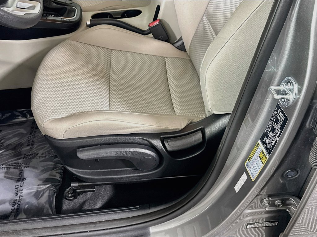 Used 2023 Kia Soul LX w/ LX Technology Package FWD image 23