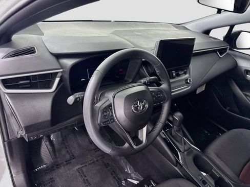 Certified 2026 Toyota Corolla SE w/ Carpet Mat Package (TMS) FWD image 10