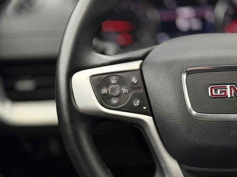 Used 2023 GMC Terrain SLT image 16