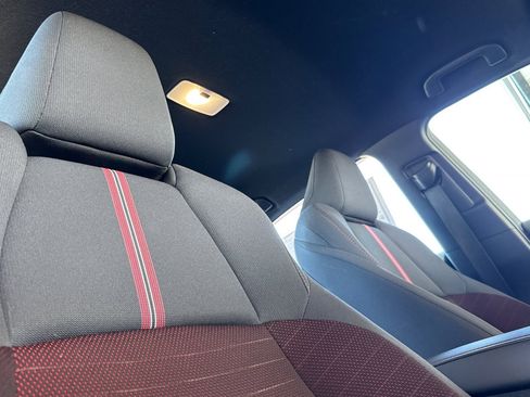 Used 2024 Toyota Corolla SE image 17