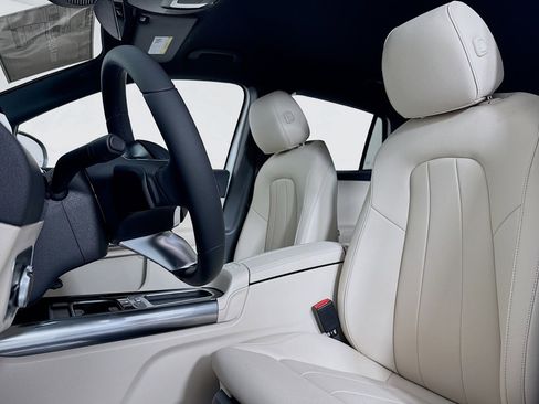 New 2026 Mercedes-Benz GLA 250 image 16