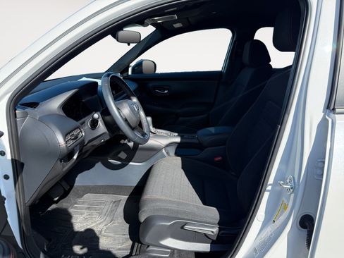 Certified 2025 Honda HR-V Sport image 10